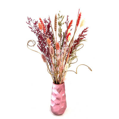 Roze metallic vaasje met droogbloemen