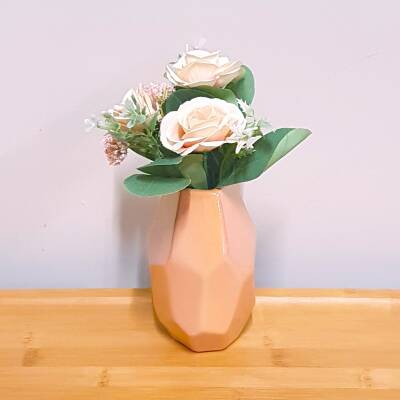 zijden-boeketje-in-zalmkleurig-vaasje