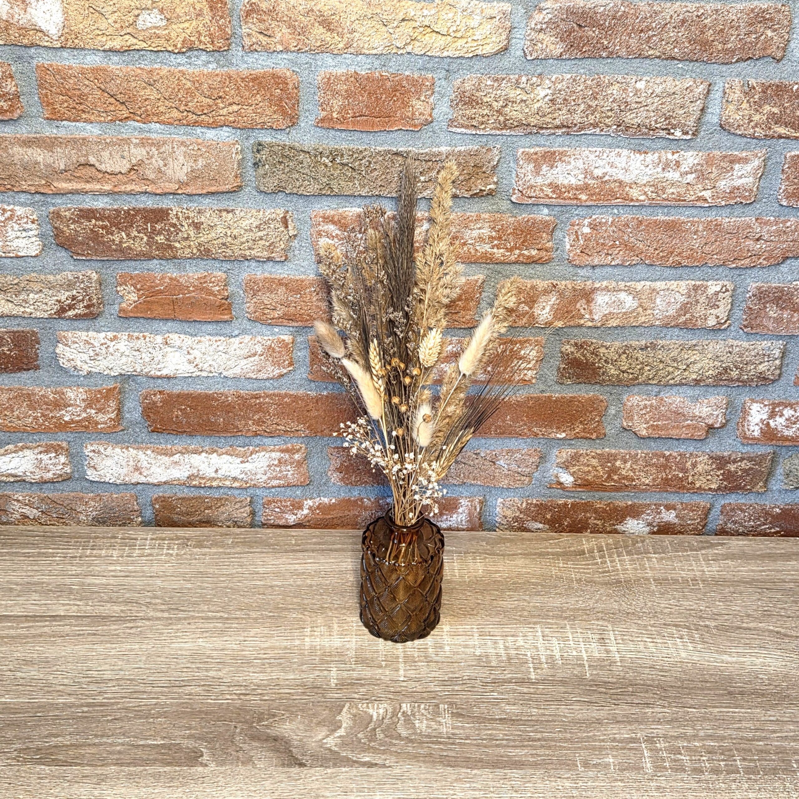 Droogboeketje in bruin vaasje