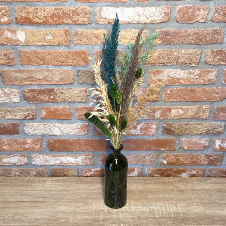 droogbloemetjes in groen vaasje