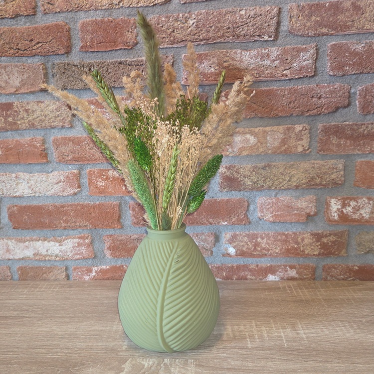 droogboeket-in-groen-vaasje