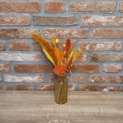 Droogboeketje Geel/Oranje in geel vaasje